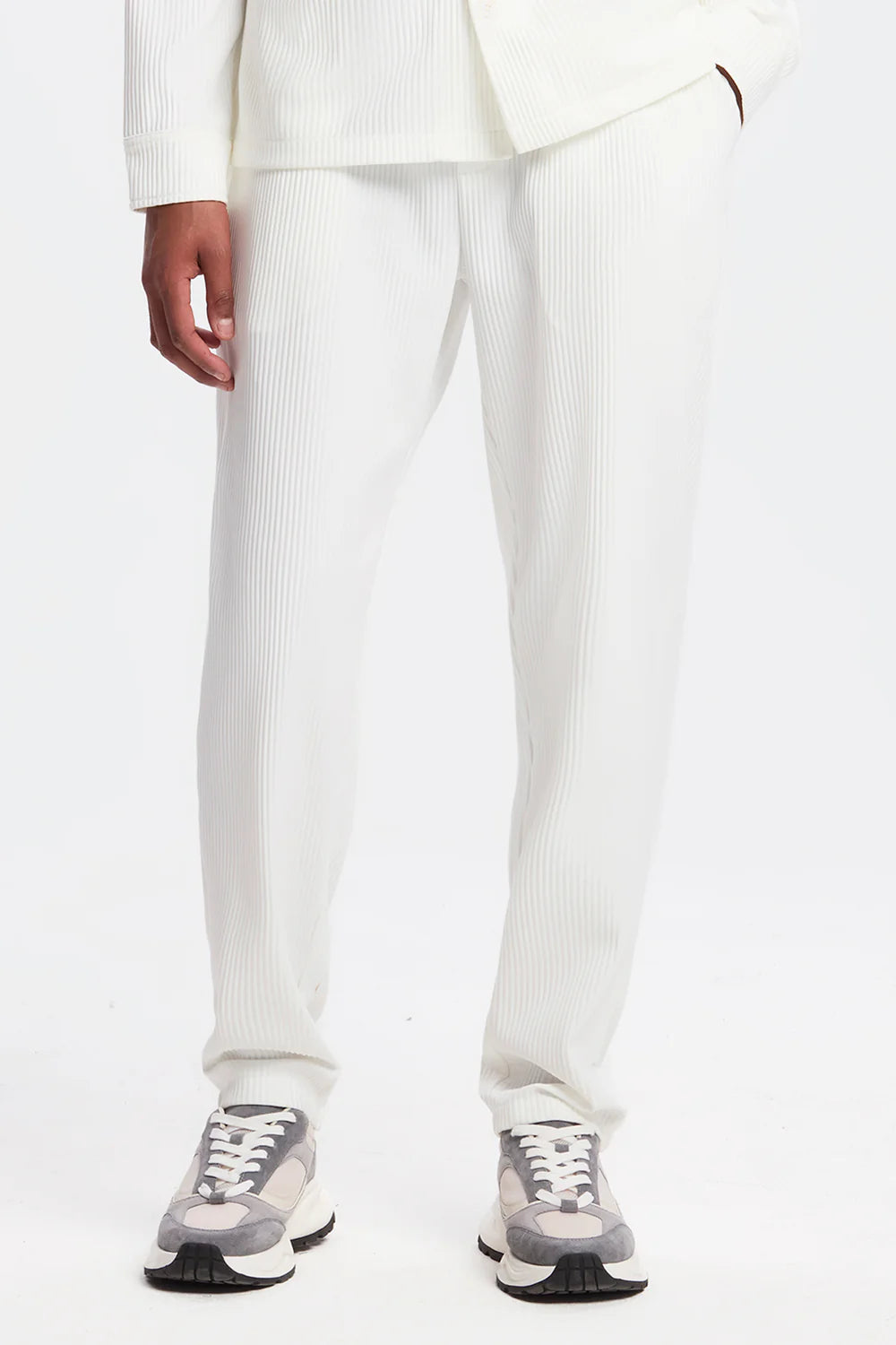 PLEATED TROUSER - WHITE