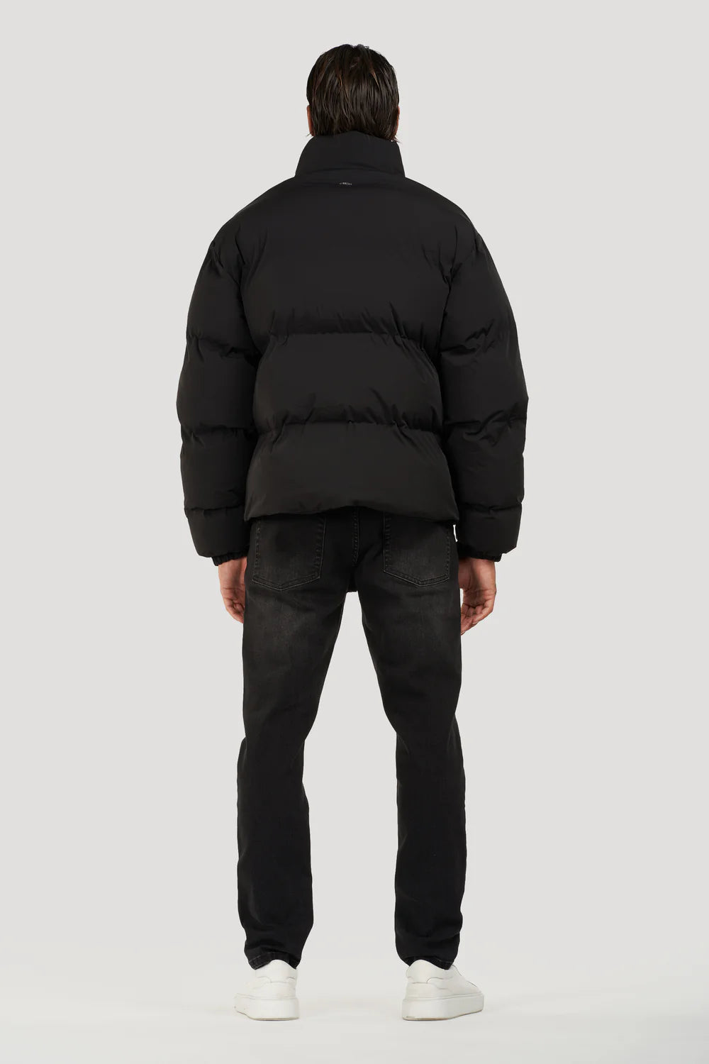 ESSENTIAL PUFFER - BLACK
